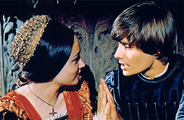     . : oliviahussey.com
